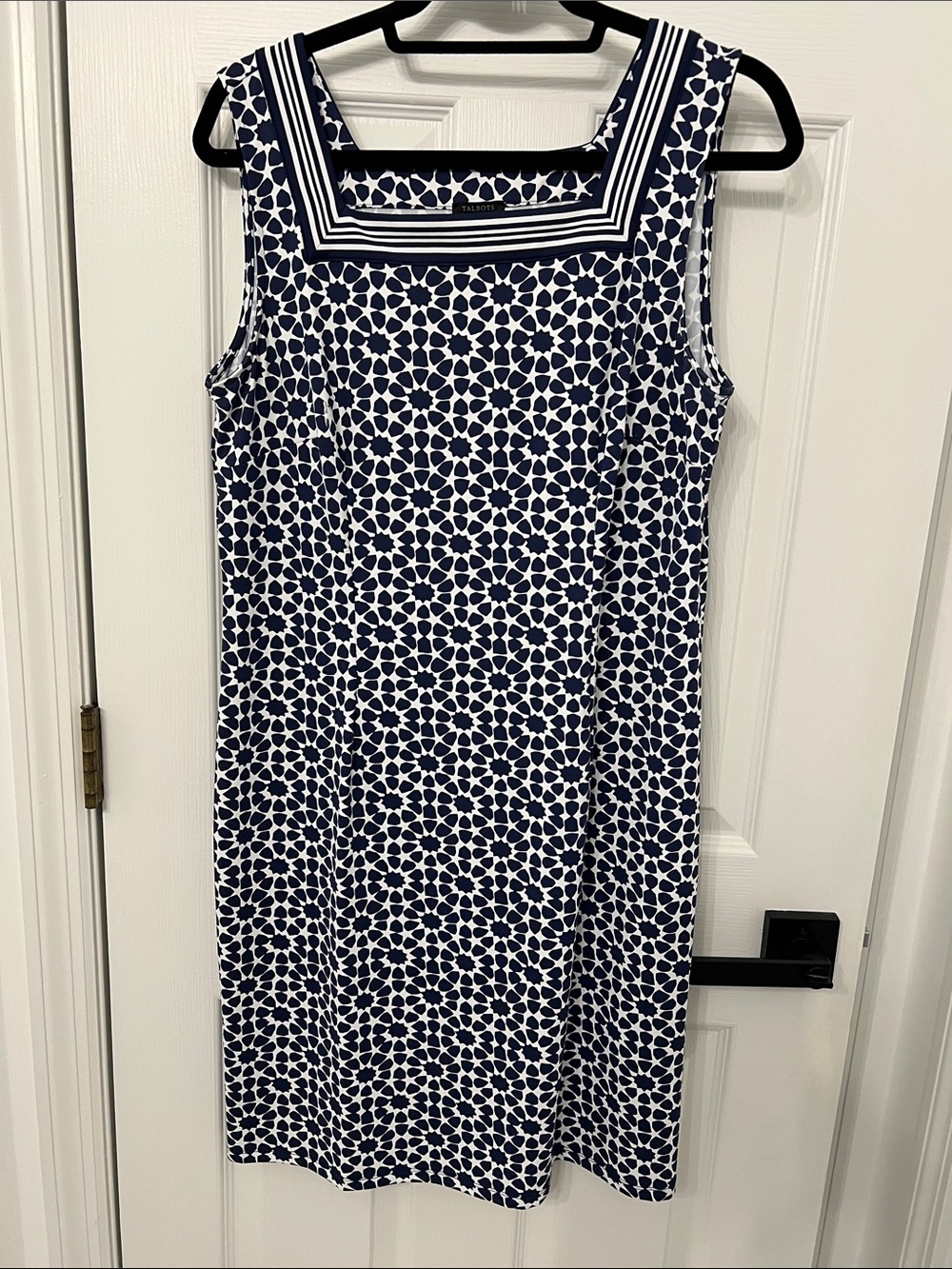 Talbots Navy and White Sleeveless Geometric Knee Length Dress
